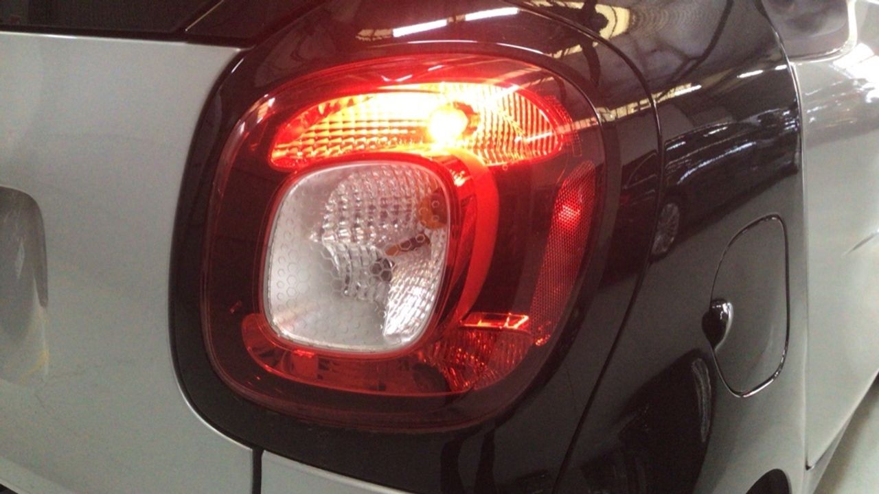 smart-fortwo-60kw81cv-electric-drive-coupe-imagen-13