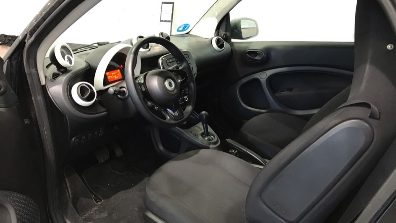 smart-fortwo-60kw81cv-electric-drive-coupe-imagen-5