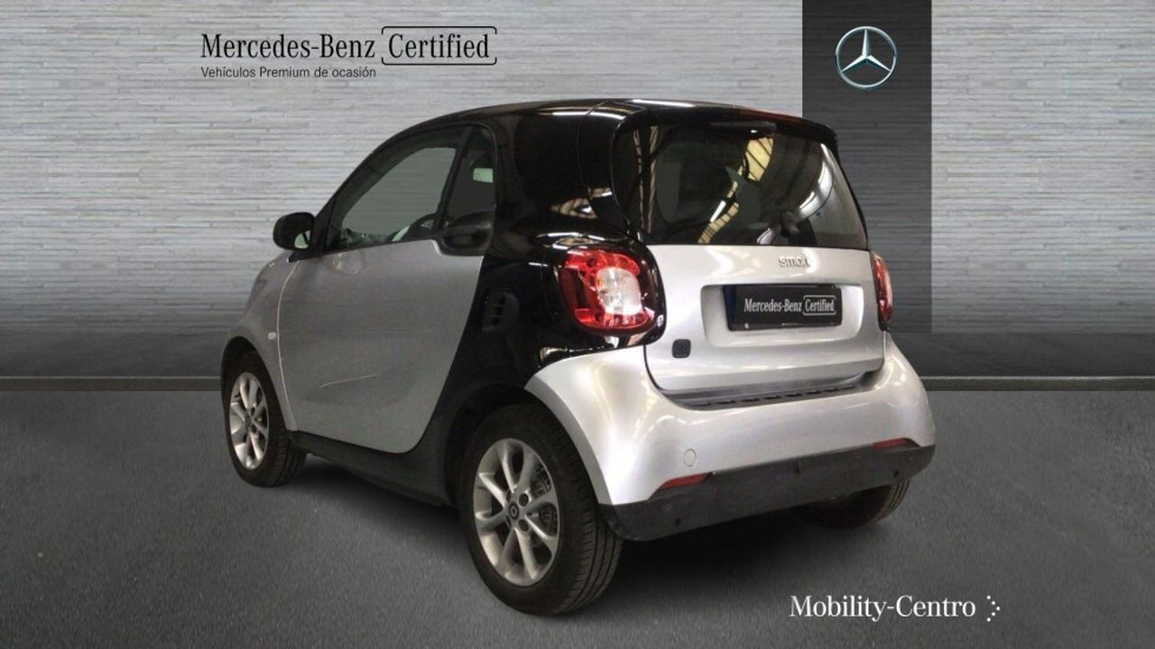 smart-fortwo-60kw81cv-electric-drive-coupe-imagen-3