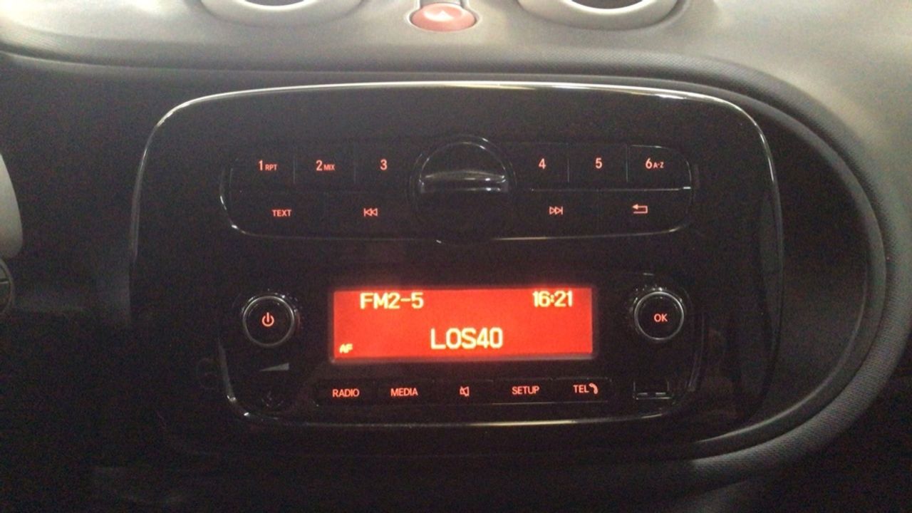 smart-fortwo-60kw81cv-electric-drive-coupe-imagen-20