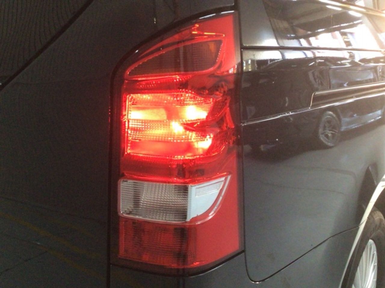 mercedes-eqv-eqv-300-largo-imagen-13