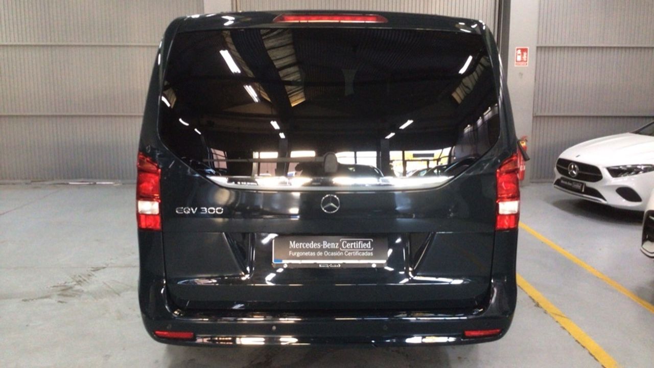 mercedes-eqv-eqv-300-largo-imagen-30