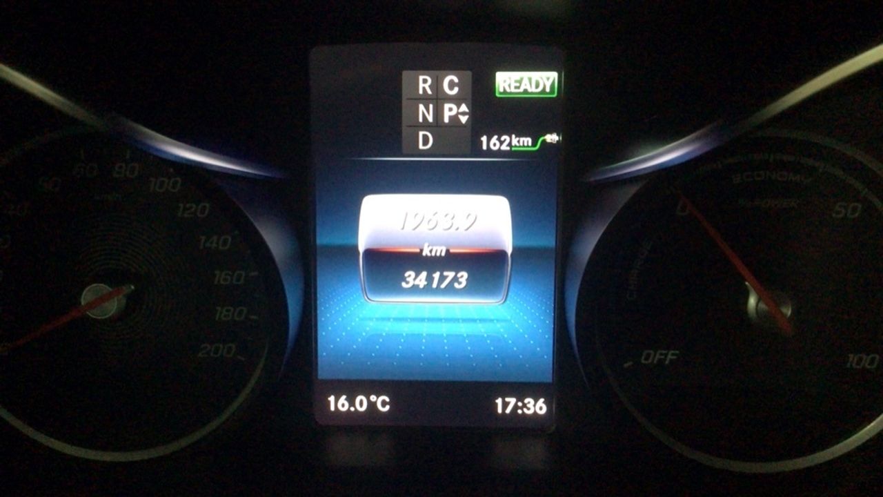 mercedes-eqv-eqv-300-largo-imagen-38