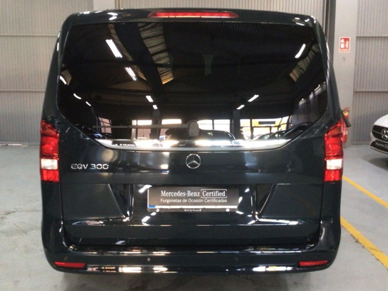 mercedes-eqv-eqv-300-largo-imagen-30