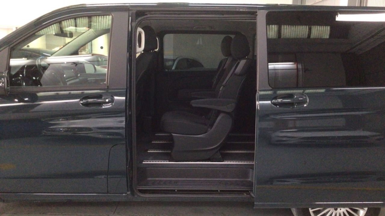 mercedes-eqv-eqv-300-largo-imagen-24