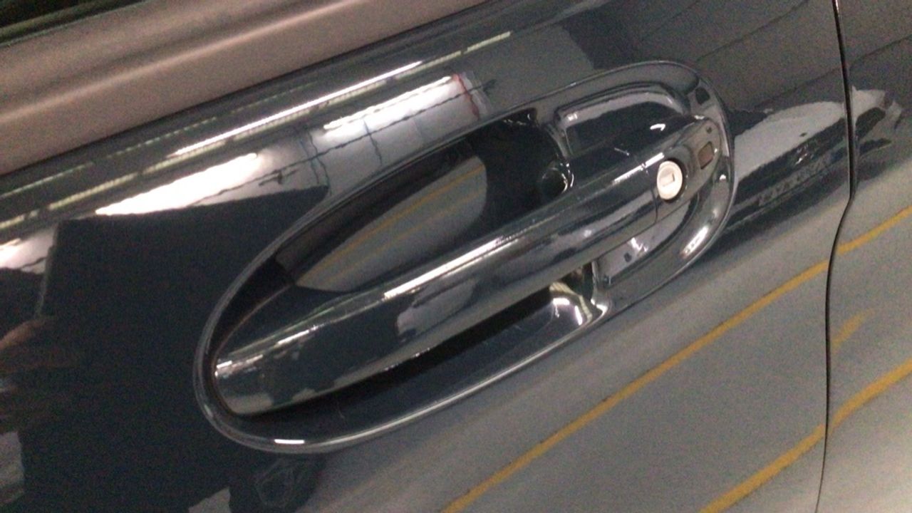 mercedes-eqv-eqv-300-largo-imagen-15