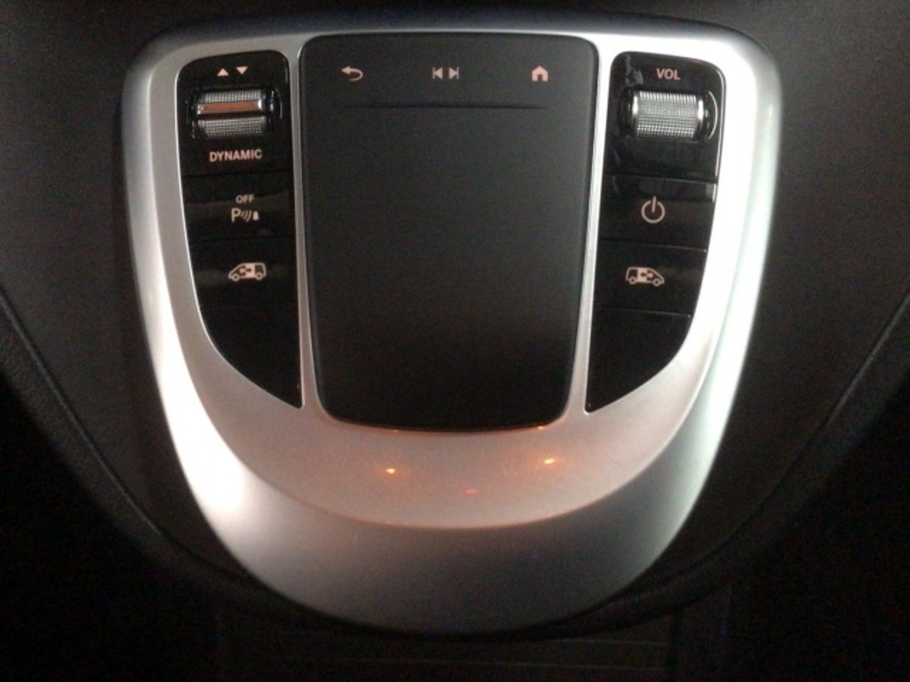 mercedes-eqv-eqv-300-largo-imagen-18