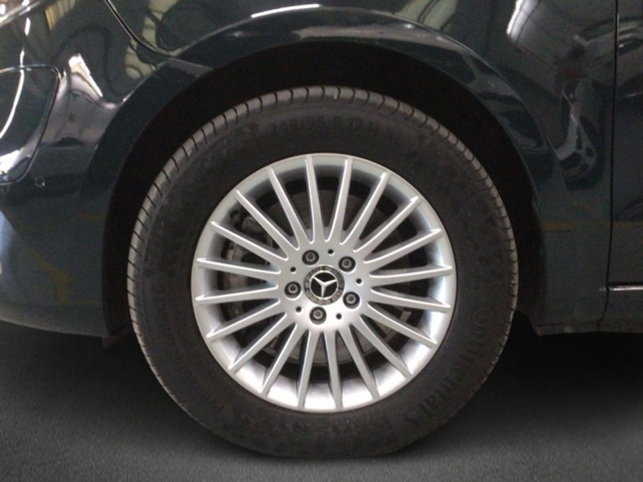 mercedes-eqv-eqv-300-largo-imagen-4