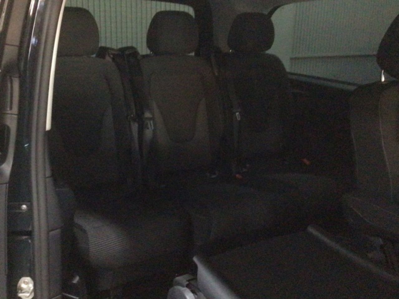 mercedes-eqv-eqv-300-largo-imagen-29