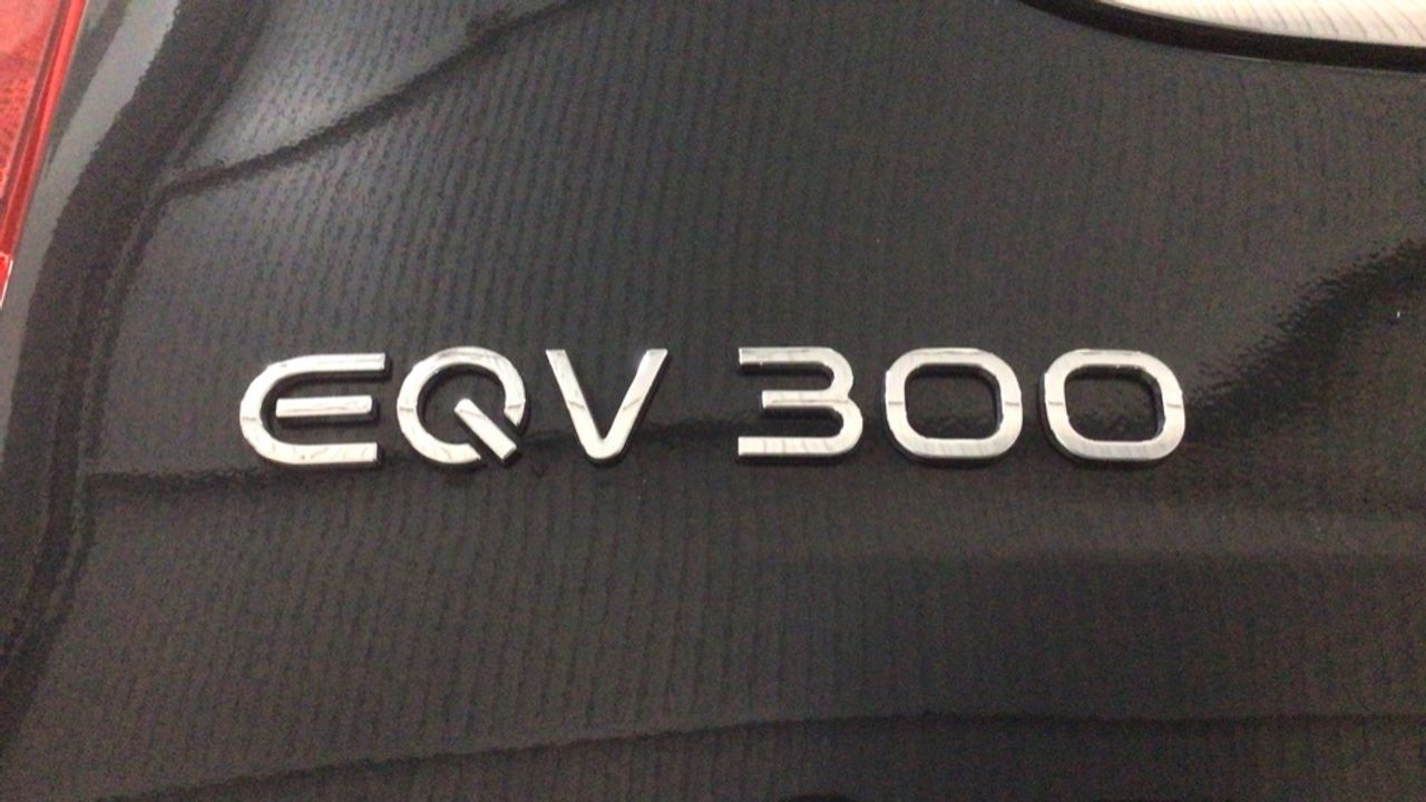 mercedes-eqv-eqv-300-largo-imagen-10