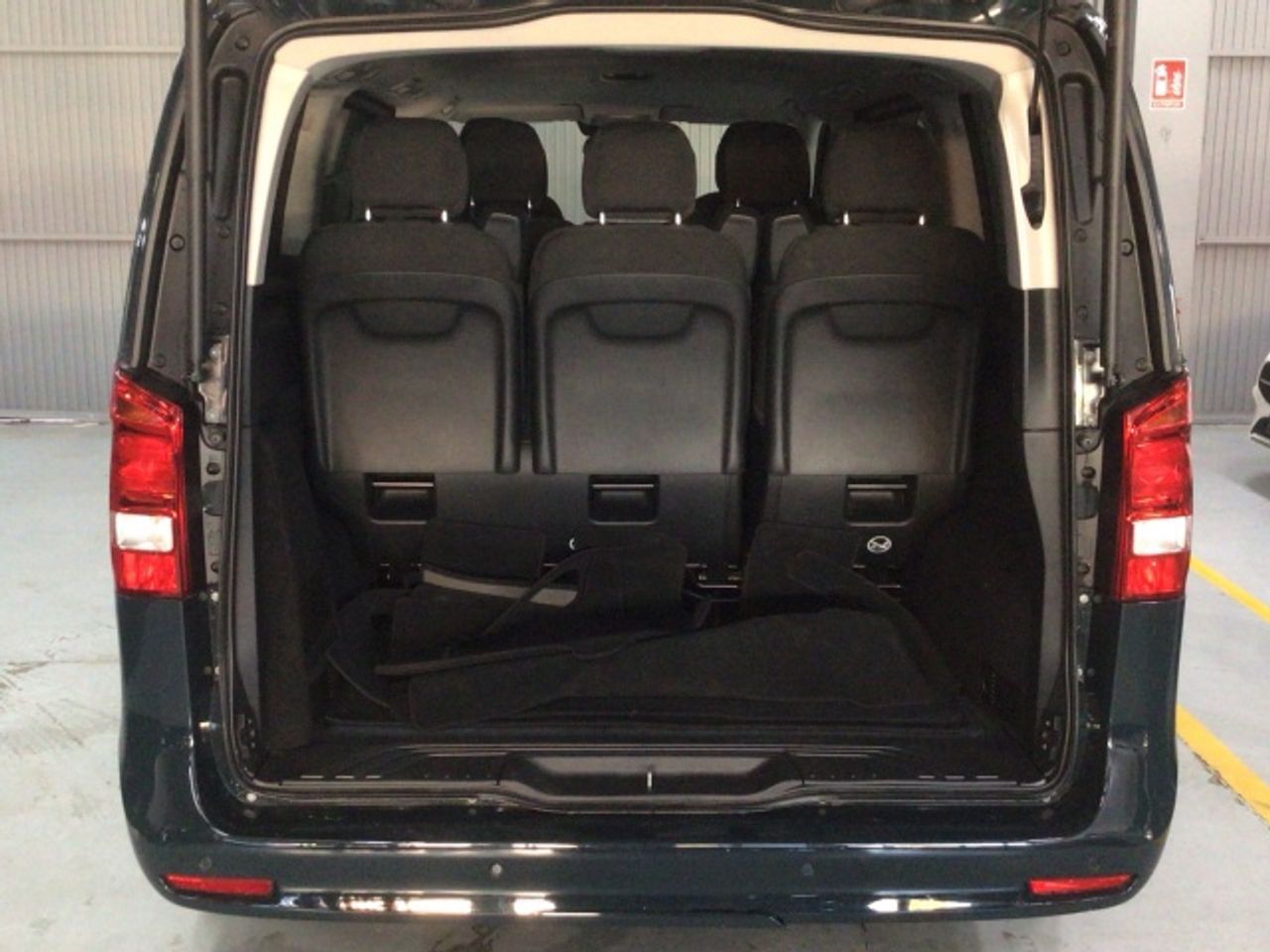 mercedes-eqv-eqv-300-largo-imagen-32