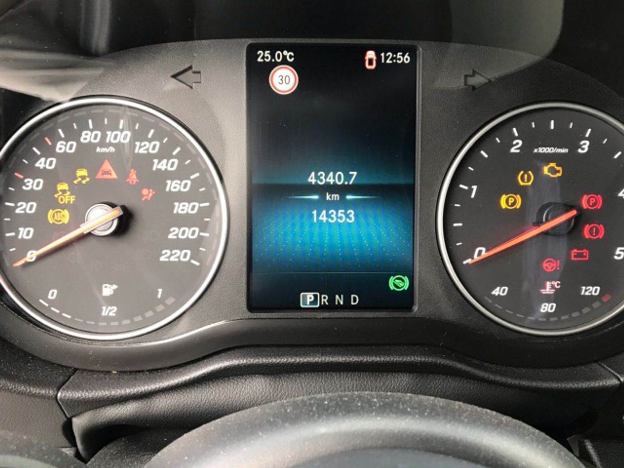 mercedes-clase-t-180-d-imagen-10