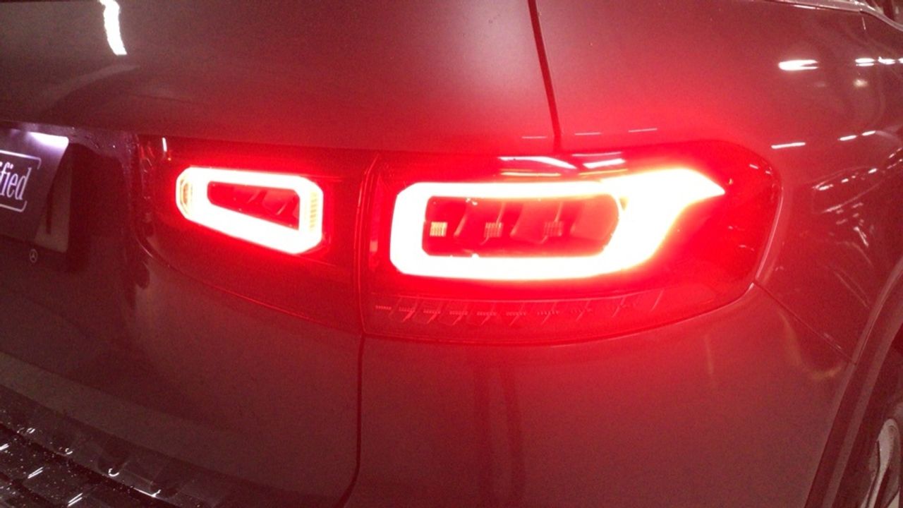 mercedes-glb-glb-180-imagen-13