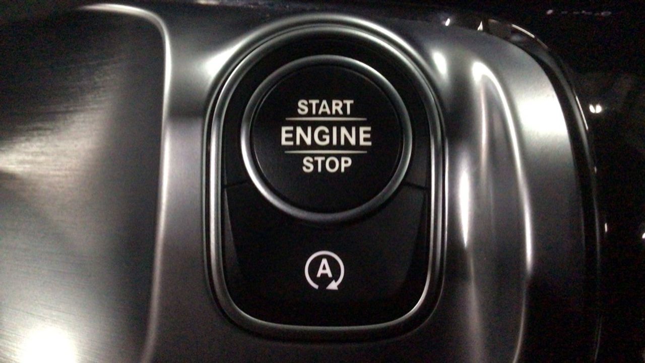 mercedes-glb-glb-180-imagen-20