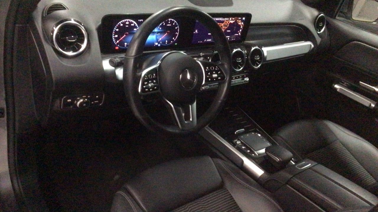 mercedes-glb-glb-180-imagen-5