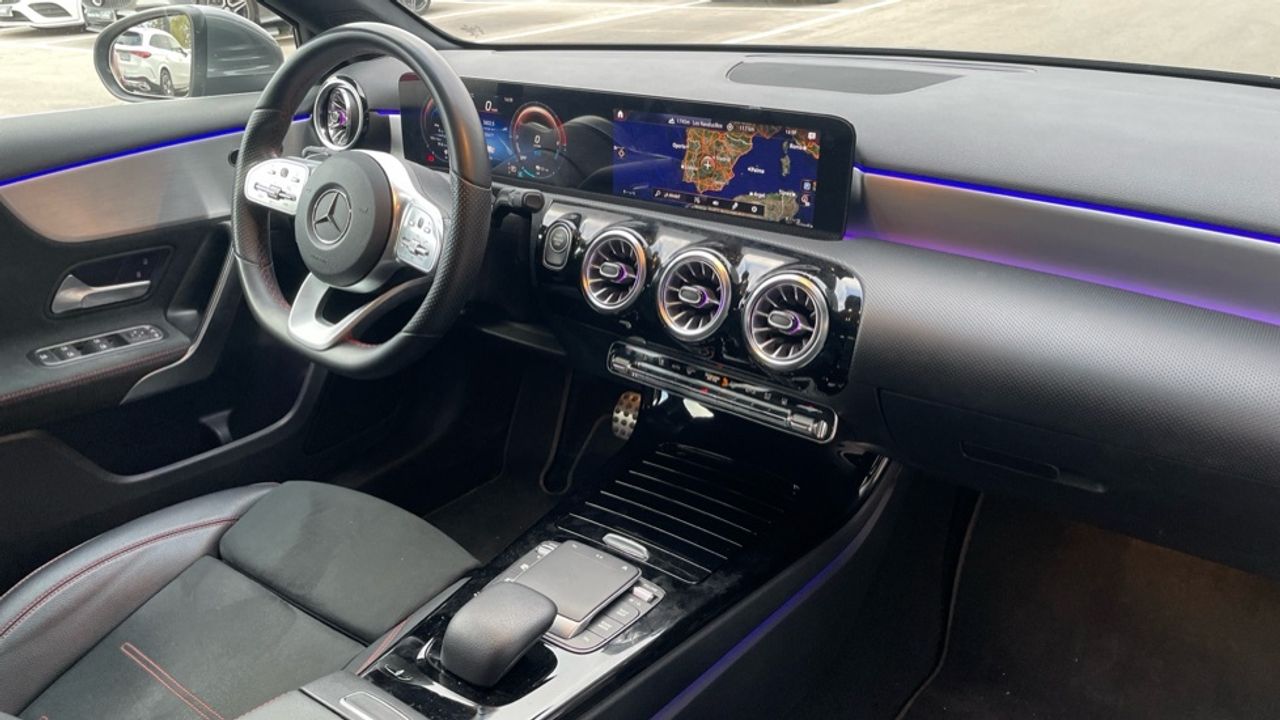 mercedes-clase-a-a-180-d-imagen-9