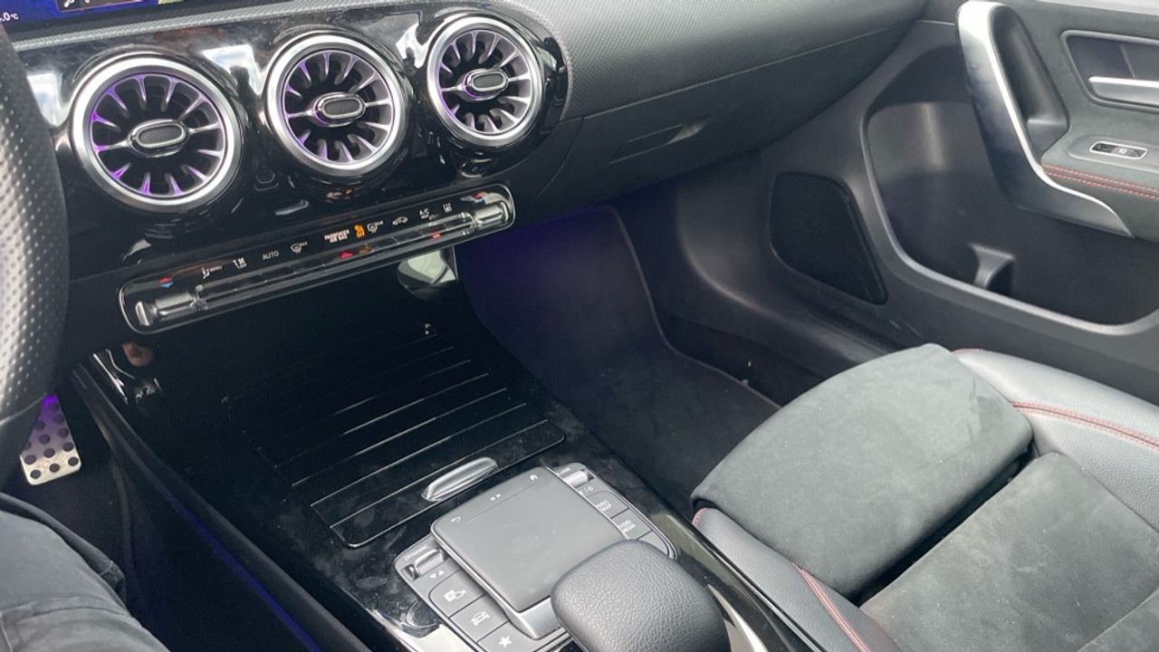 mercedes-clase-a-a-180-d-imagen-15