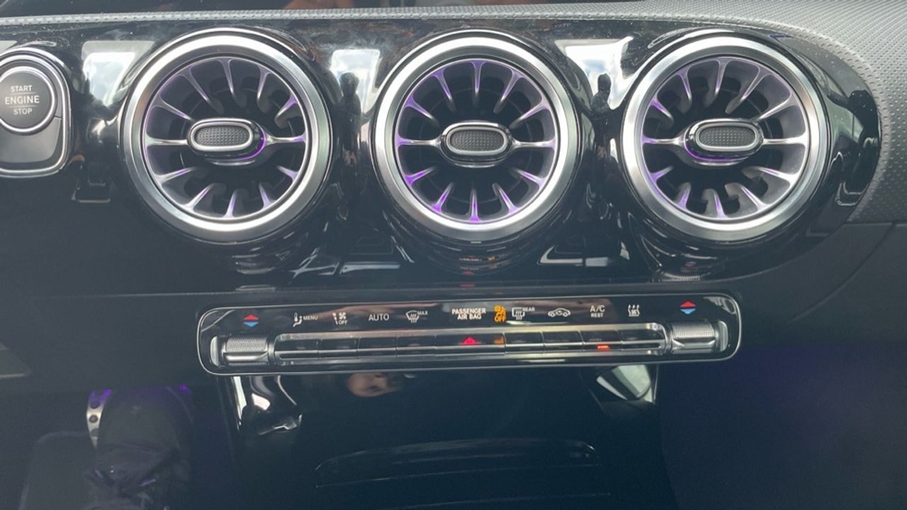 mercedes-clase-a-a-180-d-imagen-14