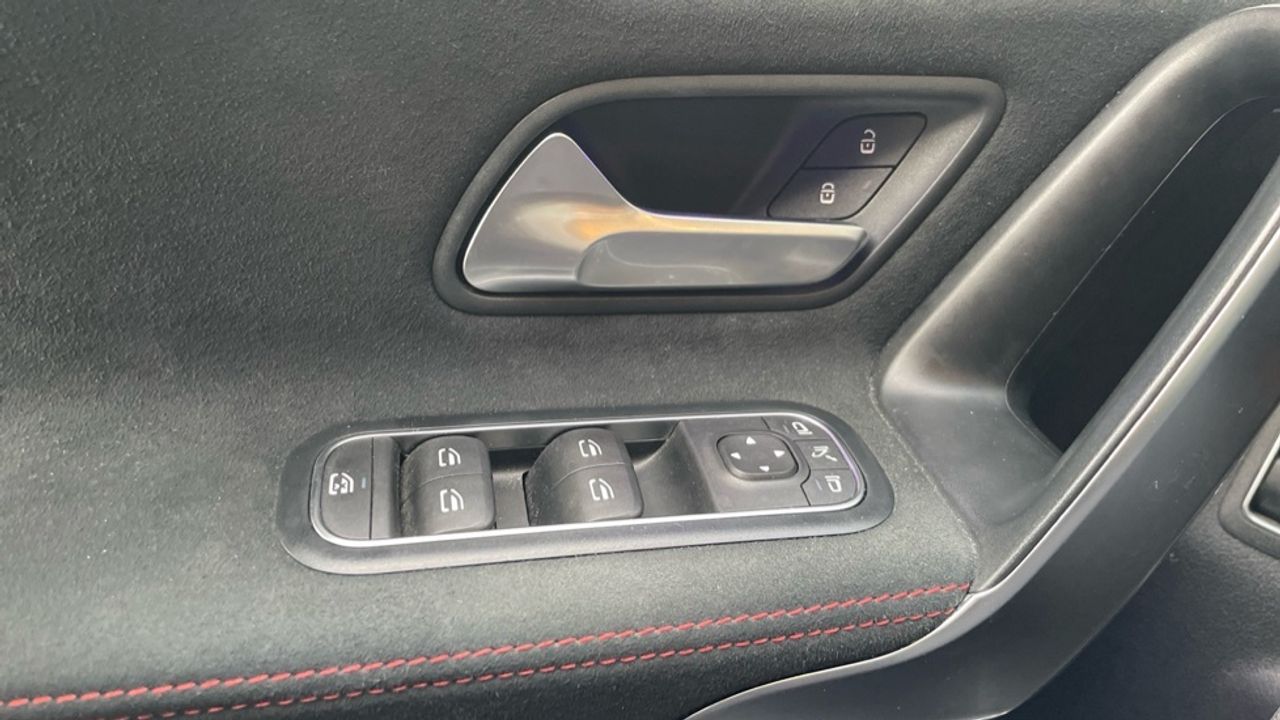 mercedes-clase-a-a-180-d-imagen-16