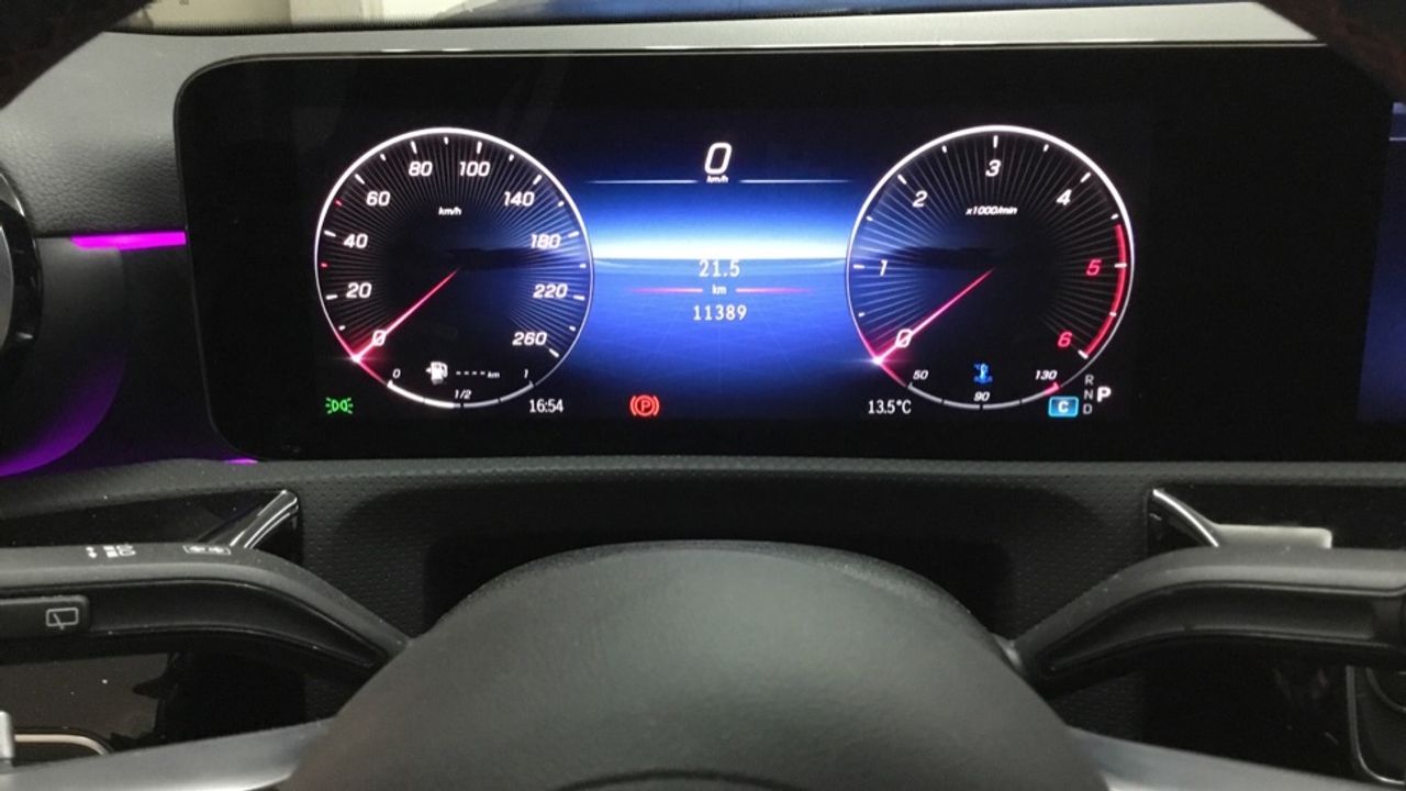 mercedes-clase-a-a-180-d-imagen-18