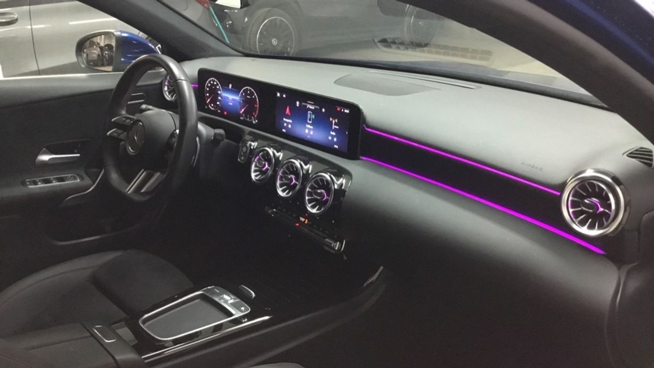 mercedes-clase-a-a-180-d-imagen-9