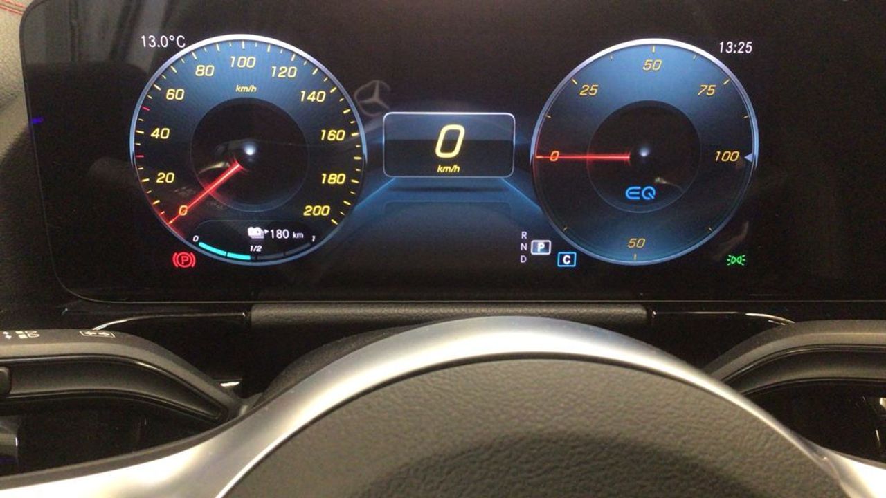 mercedes-eqa-eqa-250-imagen-18