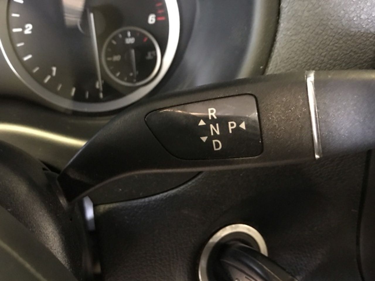 mercedes-vito-116-cdi-tourer-pro-larga-imagen-6