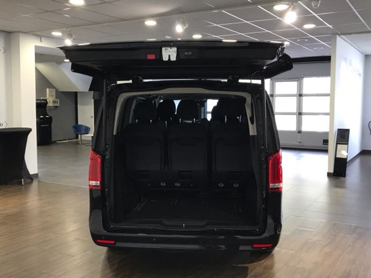 mercedes-clase-v-250d-largo-imagen-18