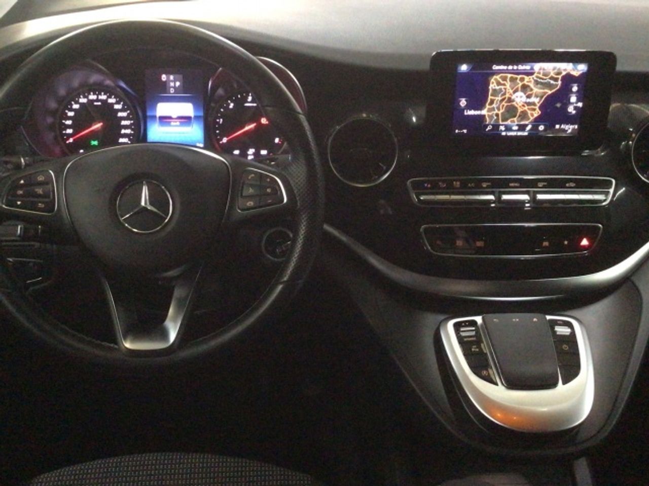 mercedes-clase-v-250d-largo-imagen-8