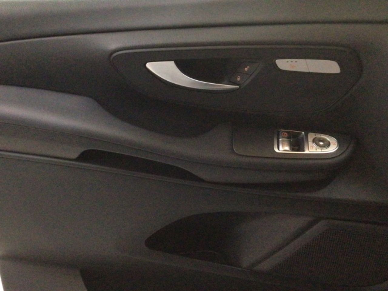 mercedes-clase-v-250d-largo-imagen-21