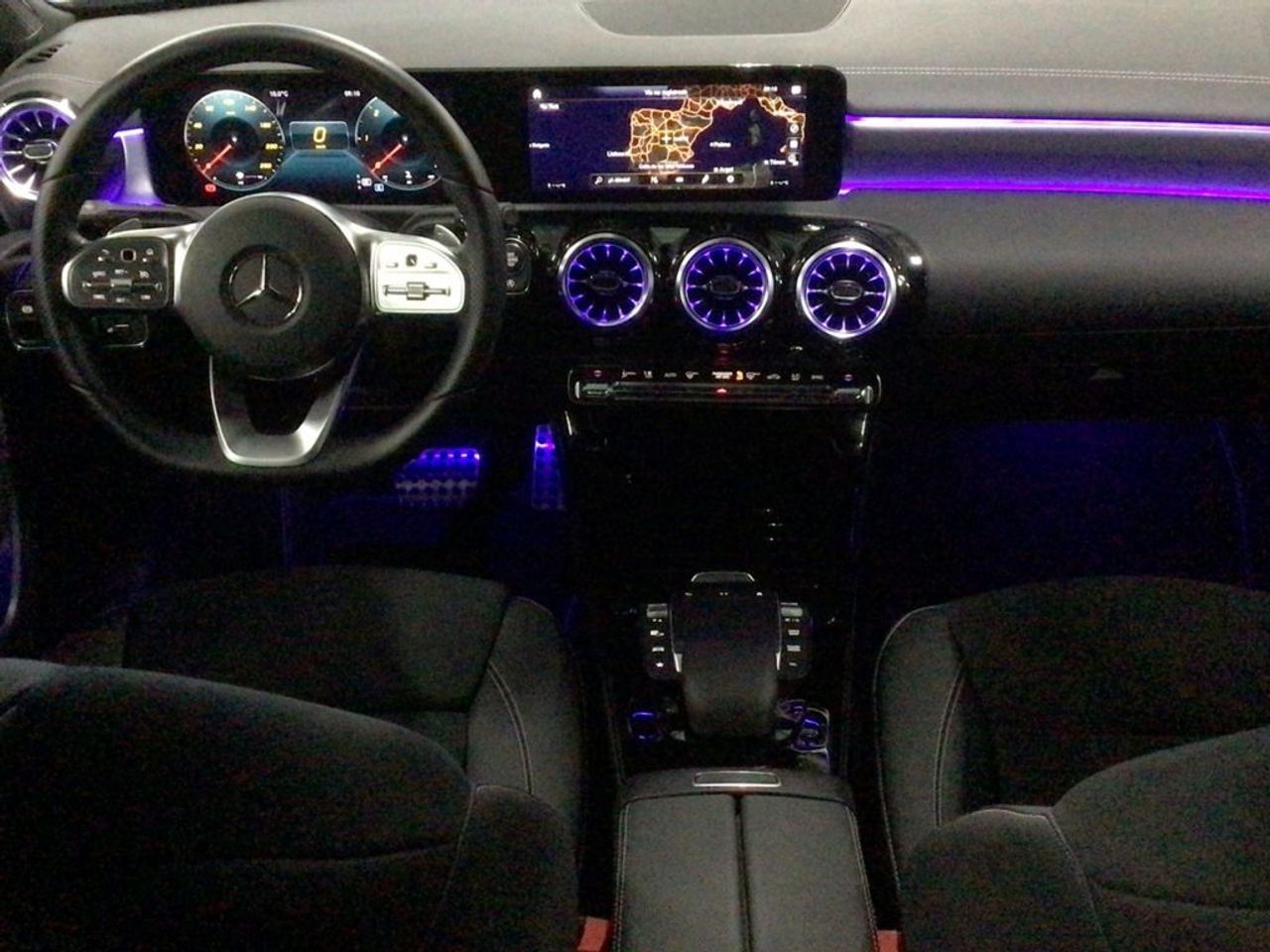 mercedes-clase-a-a-200-d-sedan-imagen-7