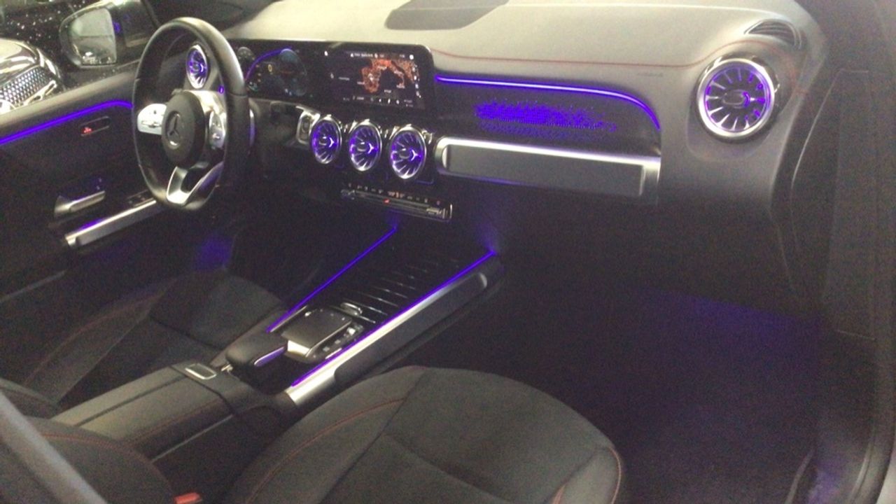 mercedes-eqb-eqb-250-imagen-9