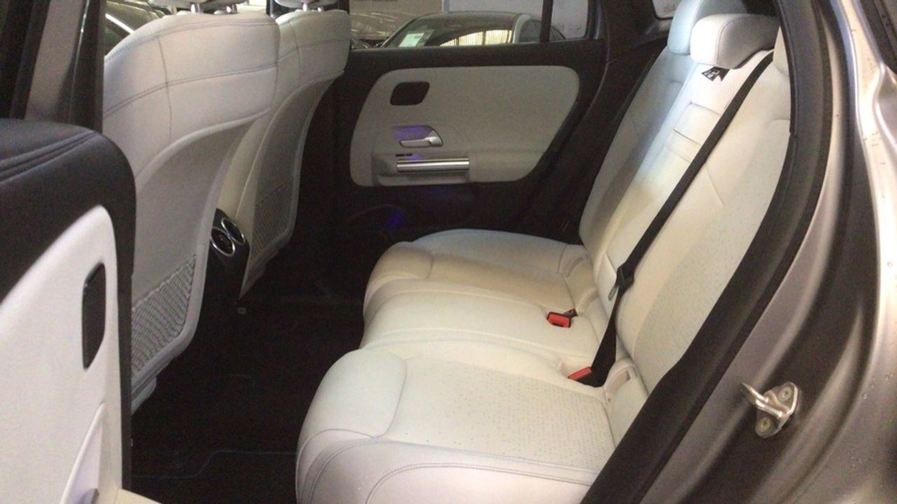 mercedes-eqa-eqa-250-imagen-10