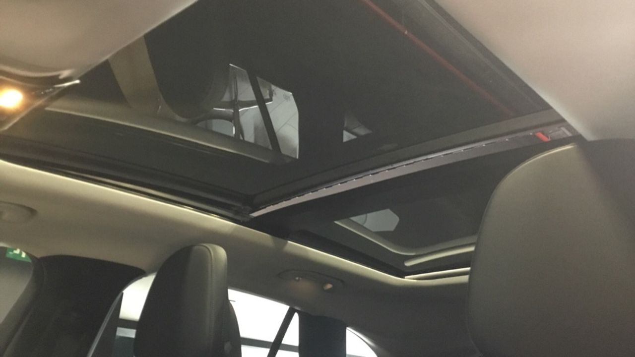 mercedes-glc-glc-300-e-4matic-imagen-13