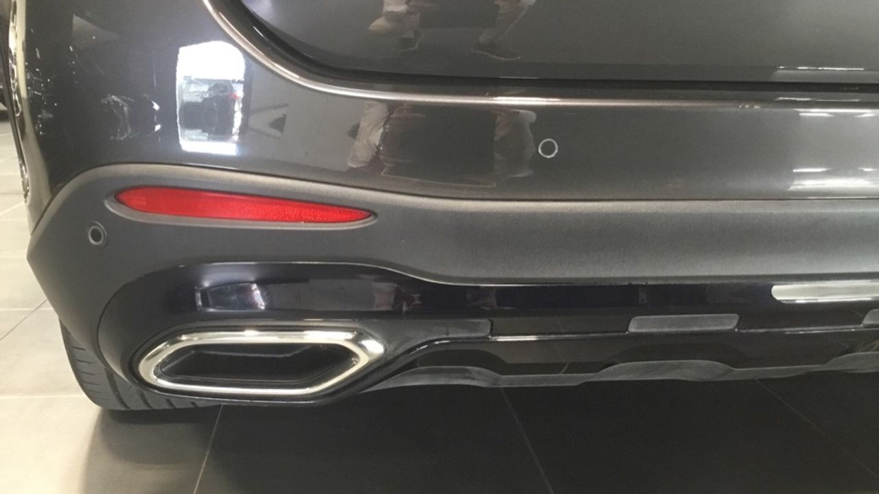 mercedes-glc-glc-300-e-4matic-imagen-11