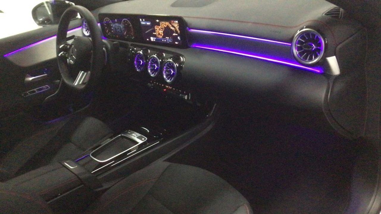 mercedes-cla-cla-200-shooting-brake-imagen-9