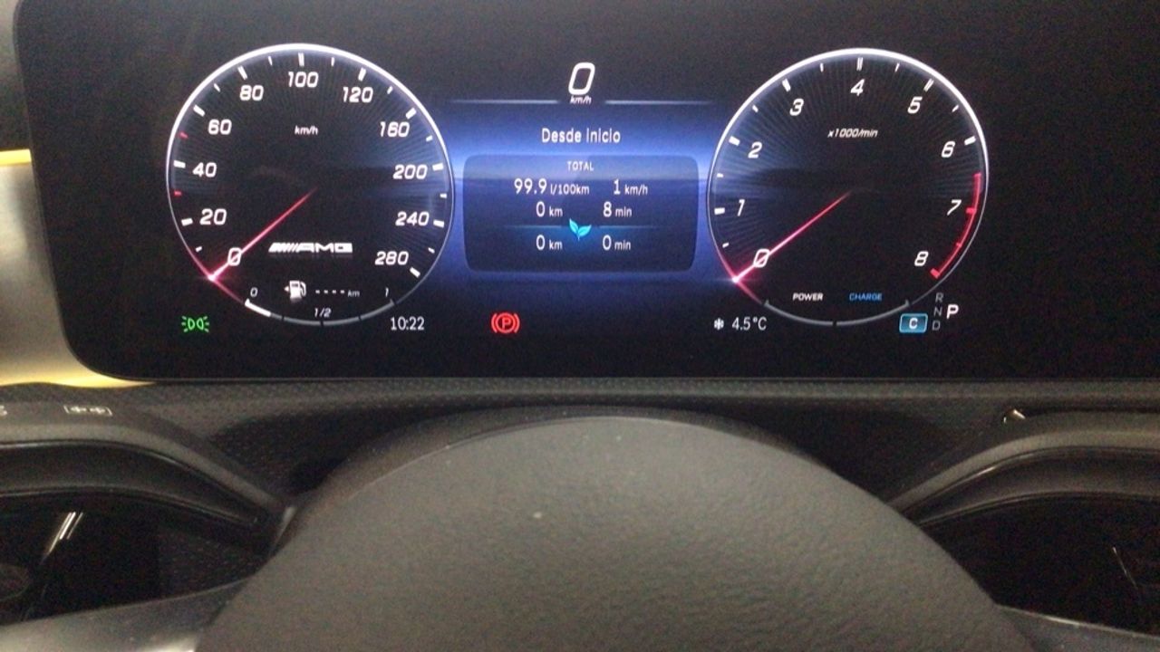 mercedes-clase-a-mercedes-amg-a-35-4matic-imagen-18