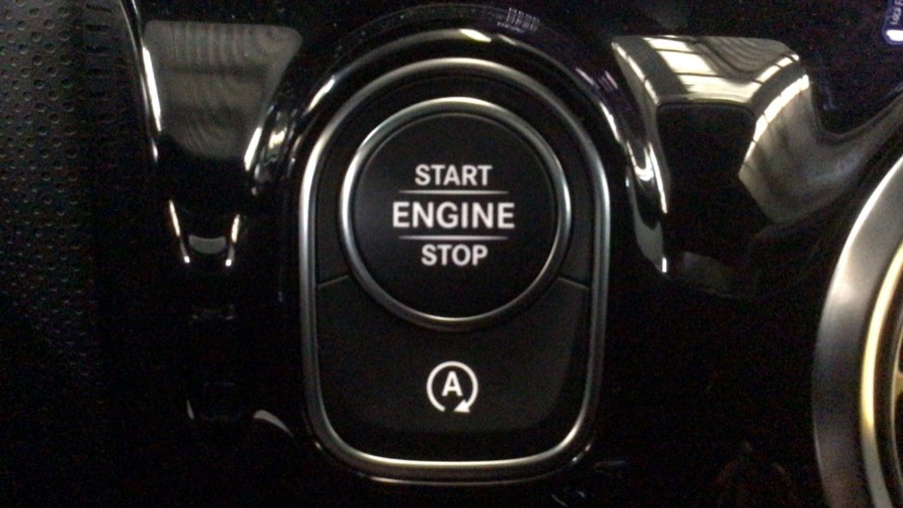 mercedes-clase-a-mercedes-amg-a-35-4matic-imagen-21