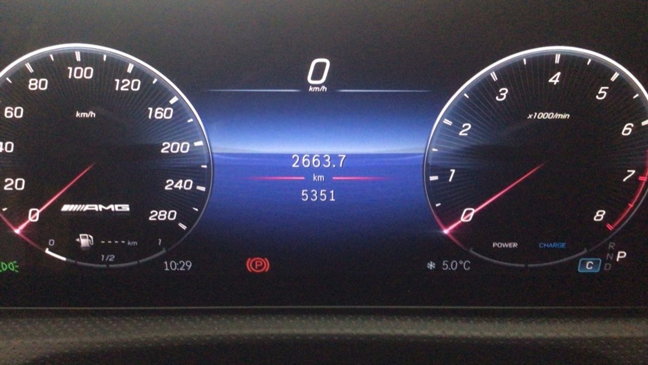 mercedes-clase-a-mercedes-amg-a-35-4matic-imagen-28