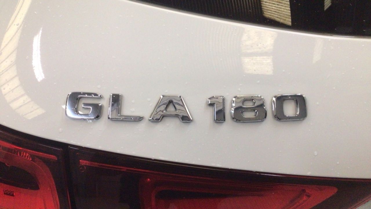 mercedes-gla-gla-180-imagen-11
