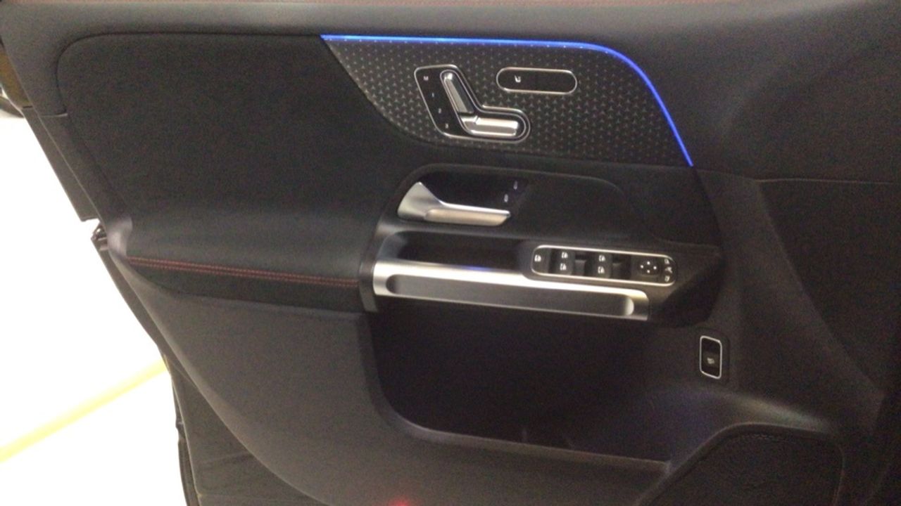 mercedes-eqb-eqb-250+-imagen-21