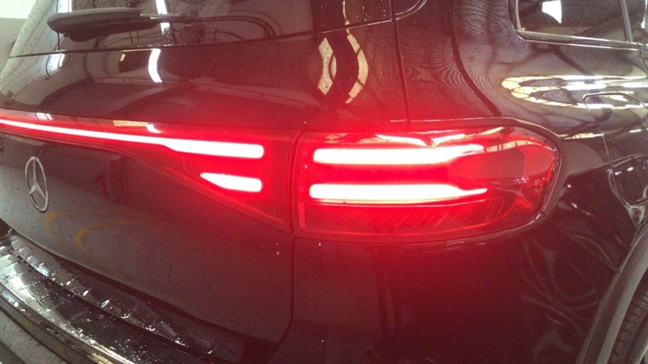 mercedes-eqb-eqb-250+-imagen-14