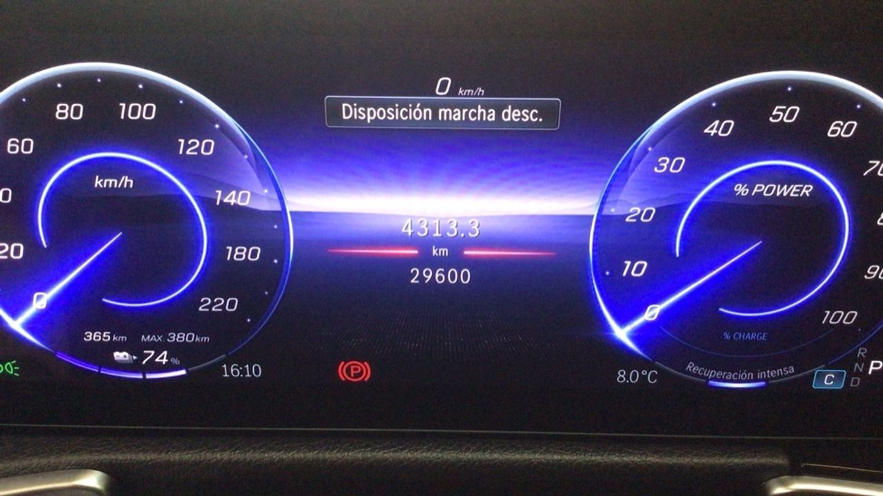 mercedes-eqb-eqb-250+-imagen-23