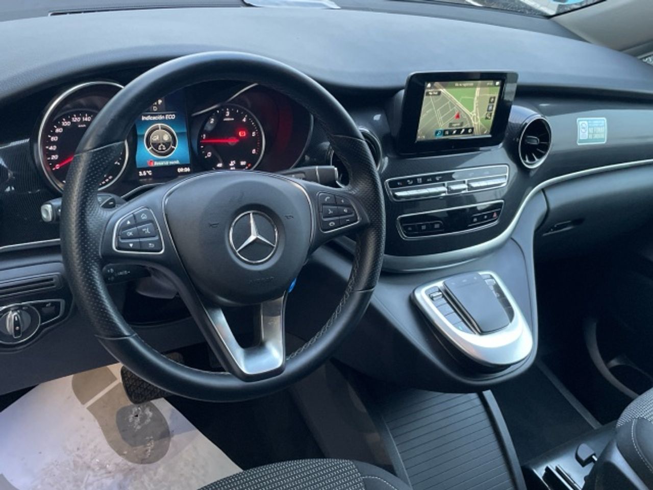 mercedes-clase-v-250d-largo-imagen-8