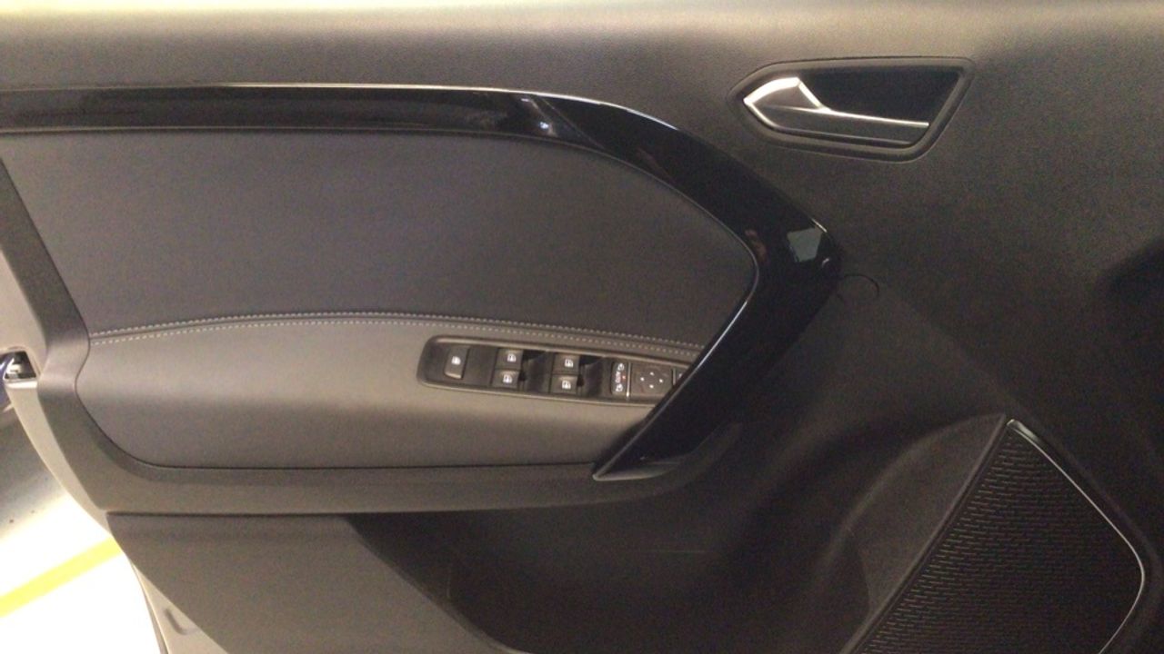 mercedes-clase-t-180d-standard-imagen-21