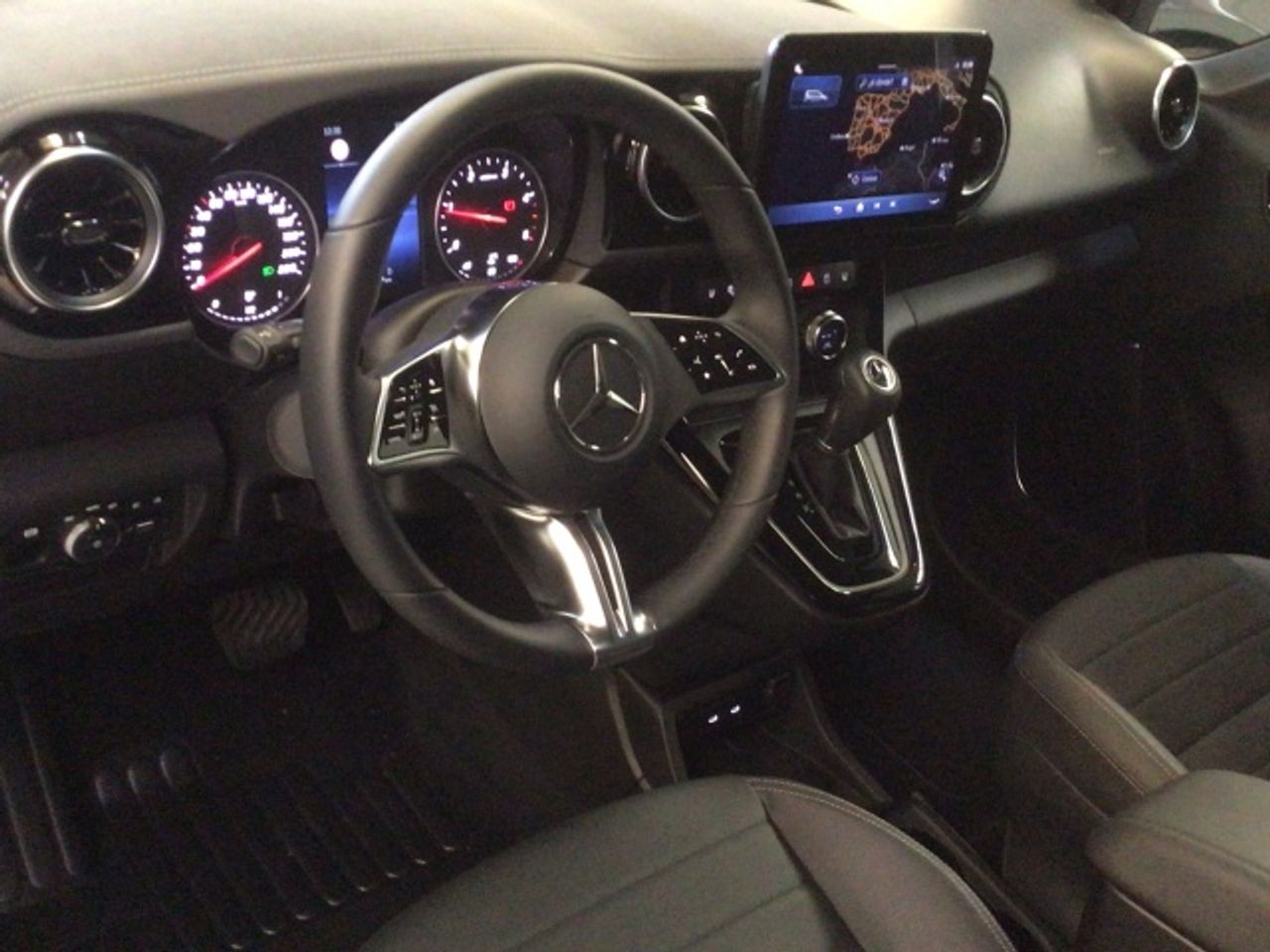 mercedes-clase-t-180d-standard-imagen-5