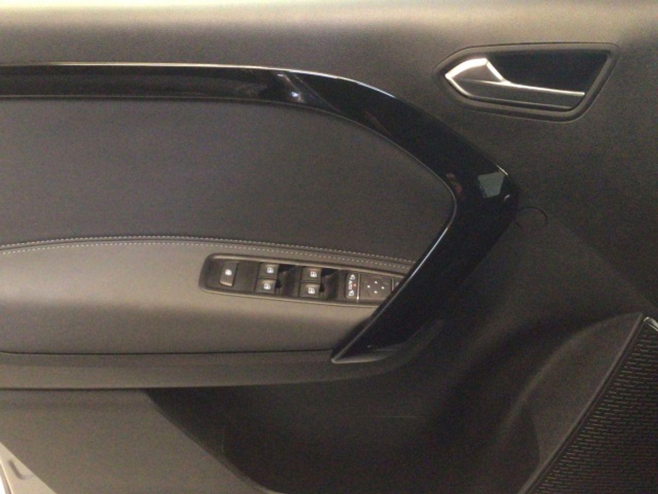 mercedes-clase-t-180d-standard-imagen-21