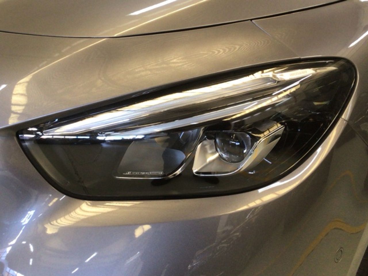 mercedes-clase-t-180d-standard-imagen-12