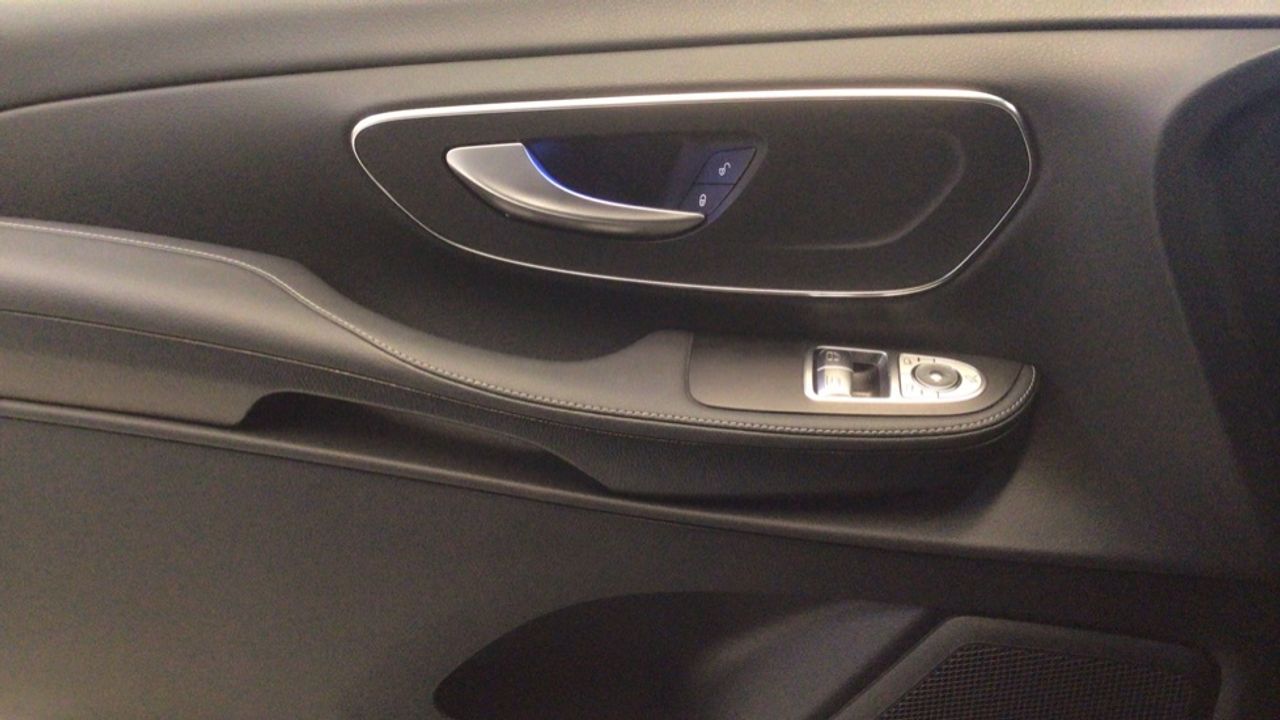 mercedes-clase-v-220d-6e-avantgarde-extralargo-imagen-21