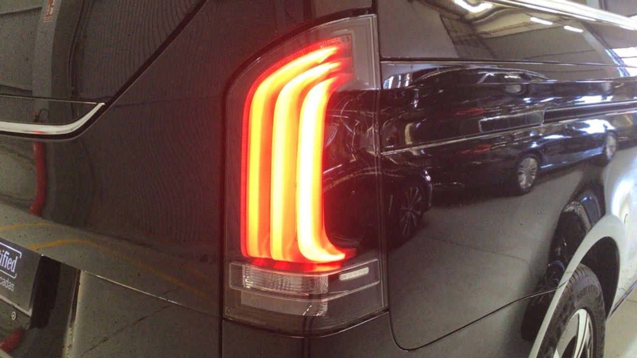 mercedes-clase-v-220d-6e-avantgarde-extralargo-imagen-13